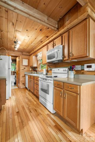 122 Cedar Cove Lane, Zionville, NC 28698