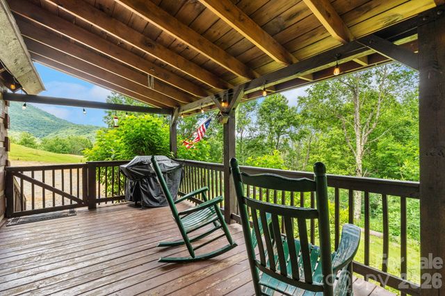 122 Cedar Cove Lane, Zionville, NC 28698