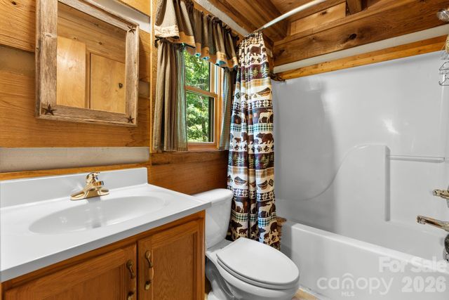 122 Cedar Cove Lane, Zionville, NC 28698