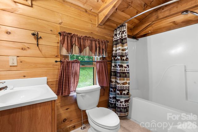 122 Cedar Cove Lane, Zionville, NC 28698