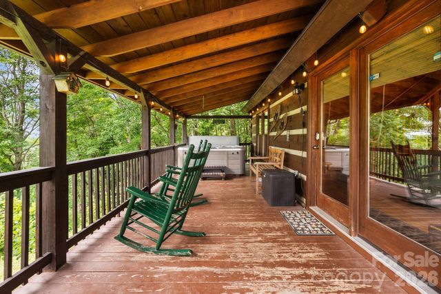 122 Cedar Cove Lane, Zionville, NC 28698
