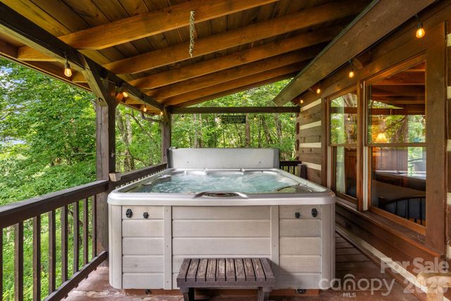 122 Cedar Cove Lane, Zionville, NC 28698