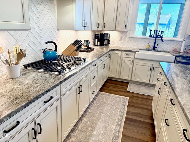 108 Acorn Crossing Road, Holly Springs, NC 27540