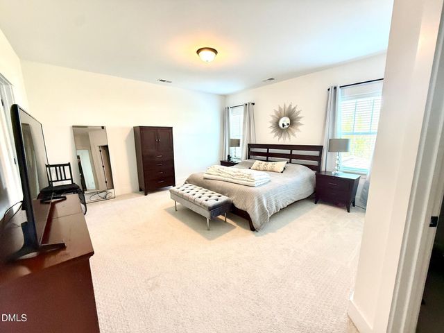 108 Acorn Crossing Road, Holly Springs, NC 27540