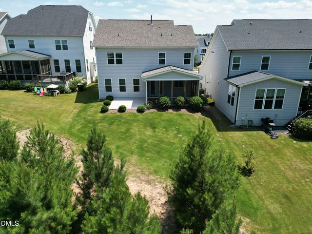 108 Acorn Crossing Road, Holly Springs, NC 27540