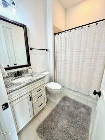 108 Acorn Crossing Road, Holly Springs, NC 27540
