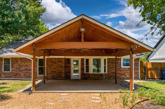 485 Ashley Lane, Roanoke, TX 76262