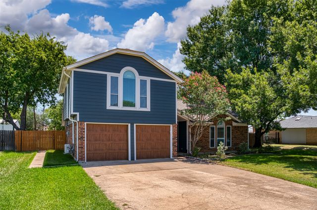 485 Ashley Lane, Roanoke, TX 76262