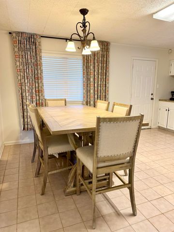 811 Belanger St, Morgan City, LA 70380