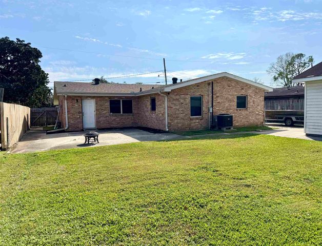 811 Belanger St, Morgan City, LA 70380