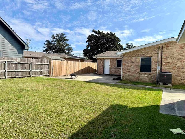 811 Belanger St, Morgan City, LA 70380