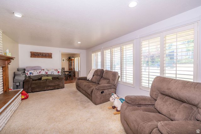687 E 3125 N, North Ogden, UT 84414