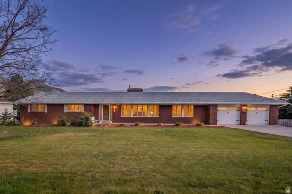 687 E 3125 N, North Ogden, UT 84414