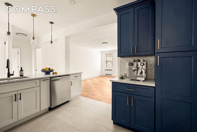 4739 40th St Apt 2G, New York City, NY 11104