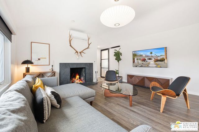 2481 N Cardillo Avenue, Palm Springs, CA 92262