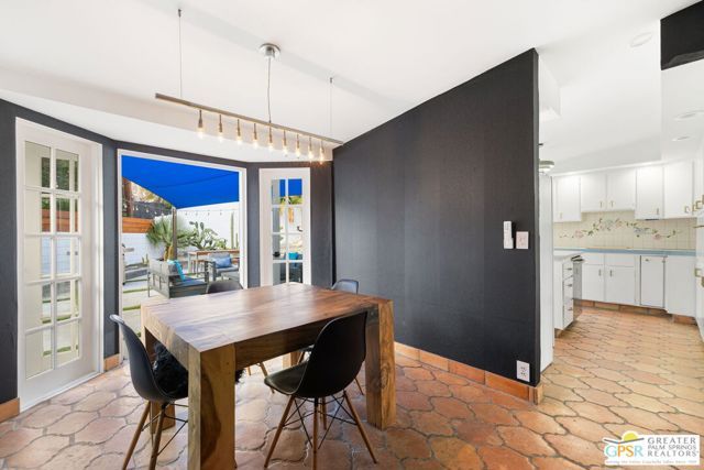 2481 N Cardillo Avenue, Palm Springs, CA 92262