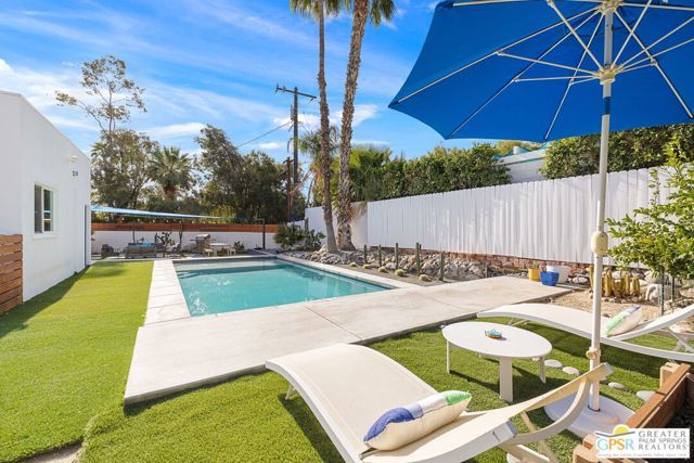 2481 N Cardillo Avenue, Palm Springs, CA 92262