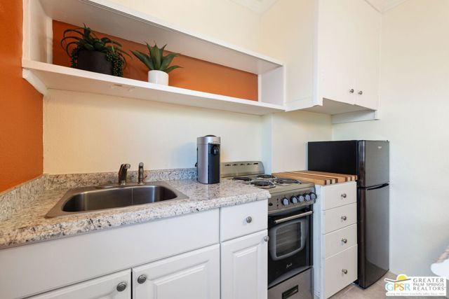 2481 N Cardillo Avenue, Palm Springs, CA 92262