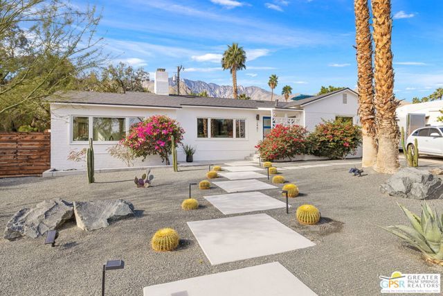 2481 N Cardillo Avenue, Palm Springs, CA 92262