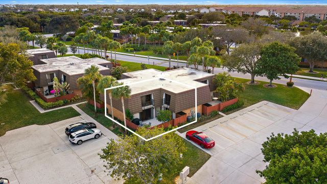 1622 16th Court, Jupiter, FL 33477