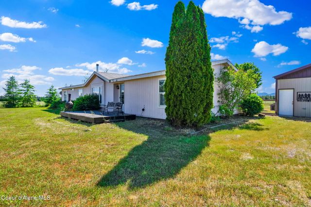 29399 N Clagstone RD, Athol, ID 83801