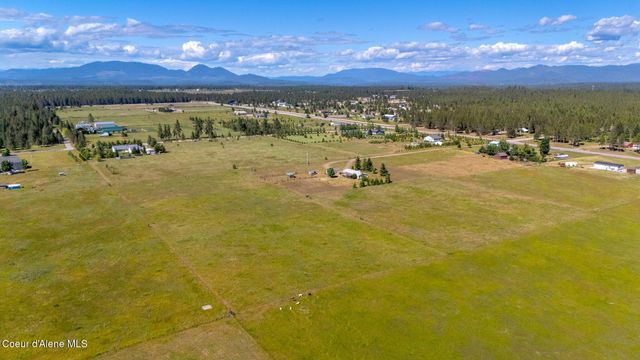 29399 N Clagstone RD, Athol, ID 83801