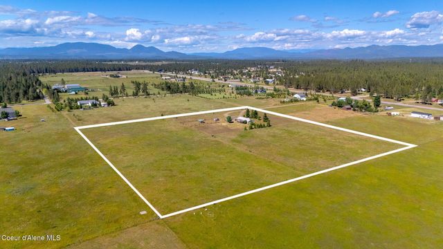 29399 N Clagstone RD, Athol, ID 83801