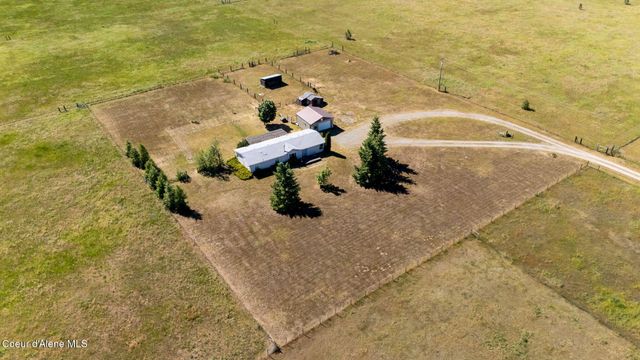 29399 N Clagstone RD, Athol, ID 83801
