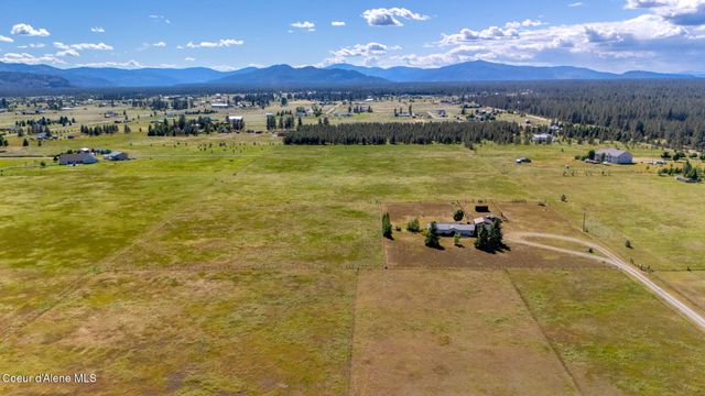 29399 N Clagstone RD, Athol, ID 83801