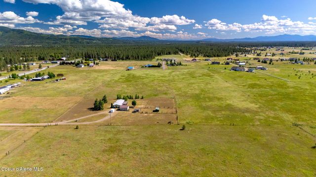 29399 N Clagstone RD, Athol, ID 83801