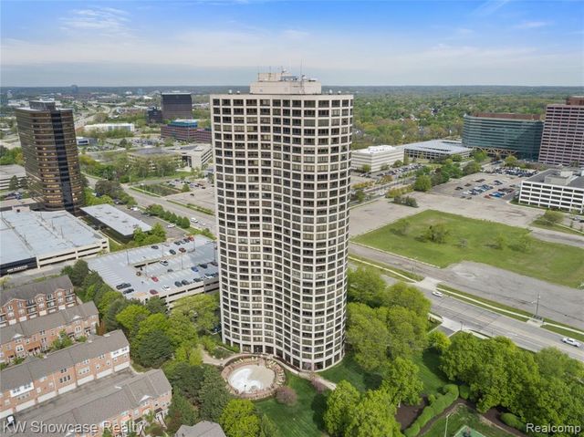 5000 Town Center Center 703, Southfield, MI 48075