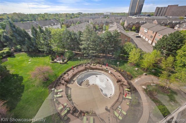5000 Town Center Center 703, Southfield, MI 48075