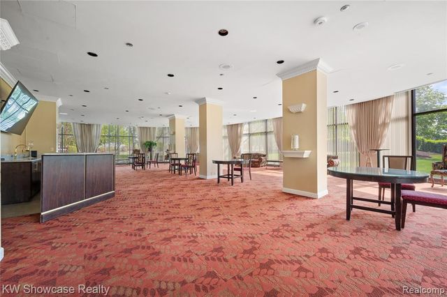 5000 Town Center Center 703, Southfield, MI 48075