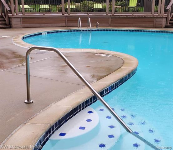 5000 Town Center Center 703, Southfield, MI 48075