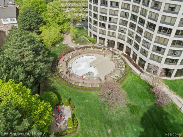 5000 Town Center Center 703, Southfield, MI 48075