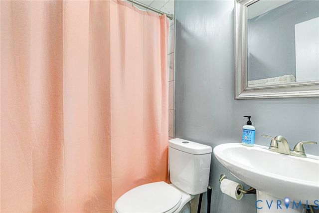 5518 Wainwright Dr, Richmond, VA 23225