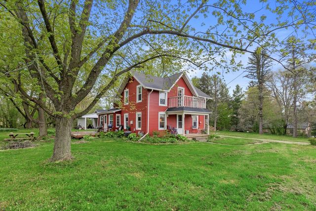 N8809 County Road, East Troy, WI 53120