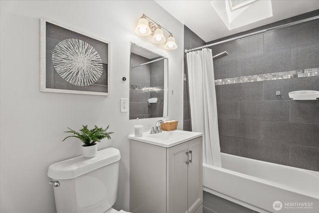 17004 11th Avenue NE, Shoreline, WA 98155