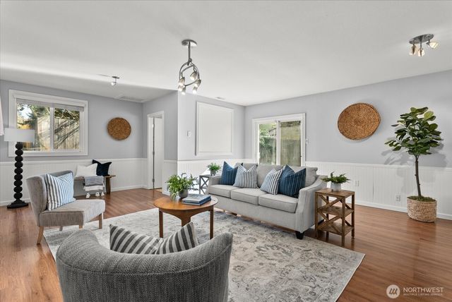 17004 11th Avenue NE, Shoreline, WA 98155