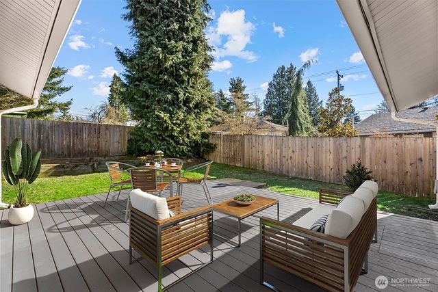 17004 11th Avenue NE, Shoreline, WA 98155