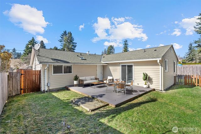 17004 11th Avenue NE, Shoreline, WA 98155