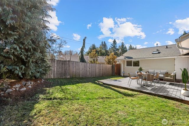 17004 11th Avenue NE, Shoreline, WA 98155