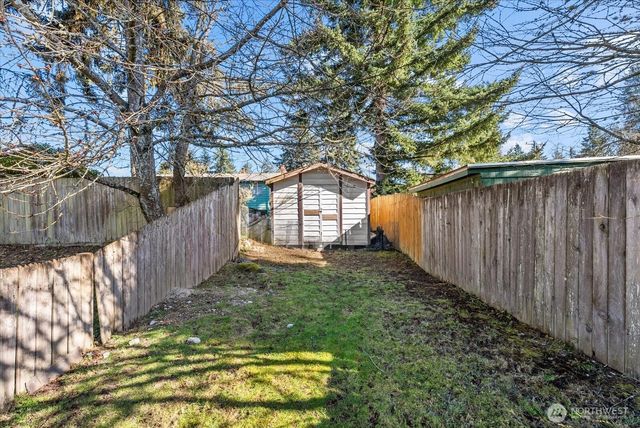 17004 11th Avenue NE, Shoreline, WA 98155