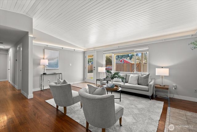 17004 11th Avenue NE, Shoreline, WA 98155