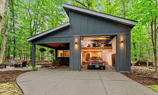 16275 Riley Street, Park Twp, MI 49424