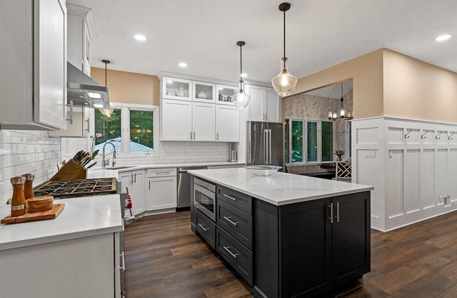 16275 Riley Street, Park Twp, MI 49424