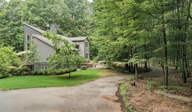 16275 Riley Street, Park Twp, MI 49424