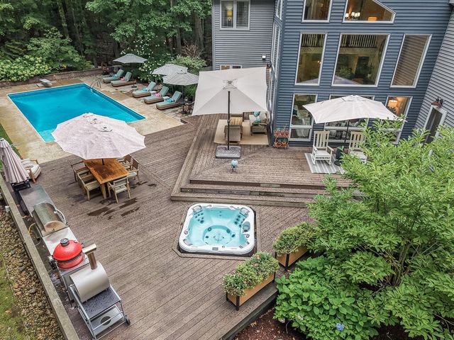 16275 Riley Street, Park Twp, MI 49424