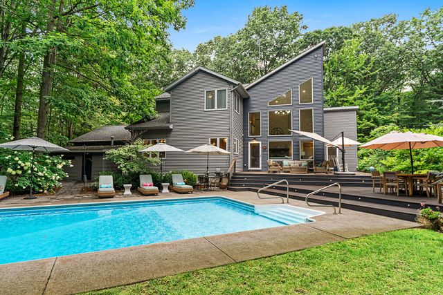 16275 Riley Street, Park Twp, MI 49424