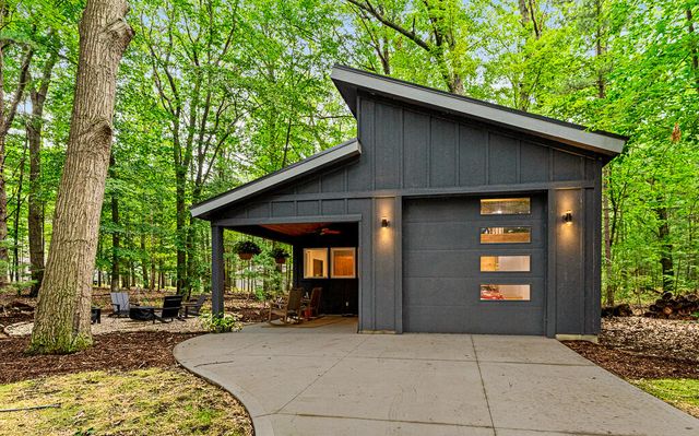 16275 Riley Street, Park Twp, MI 49424